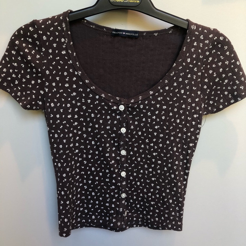 Brandy Melville zelly ruffle top